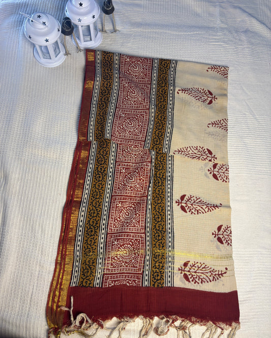 Bagru Hand Block Print Dupatta- Ivory & Madder Red